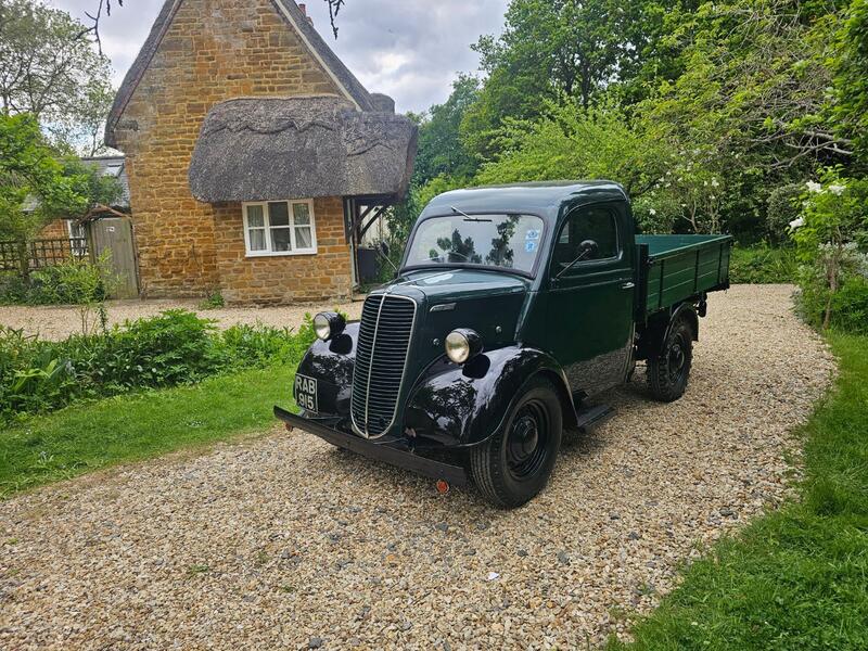 View FORD 100 E E38W Pick-up