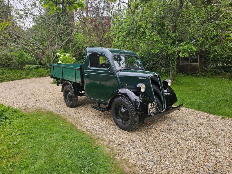 View FORD 100 E E38W Pick-up