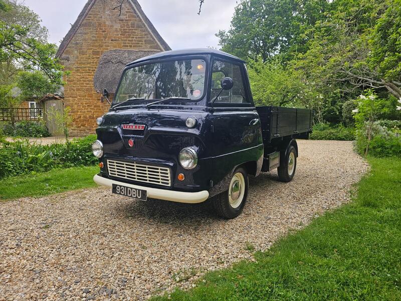 View FORD THAMES 15 Tipper