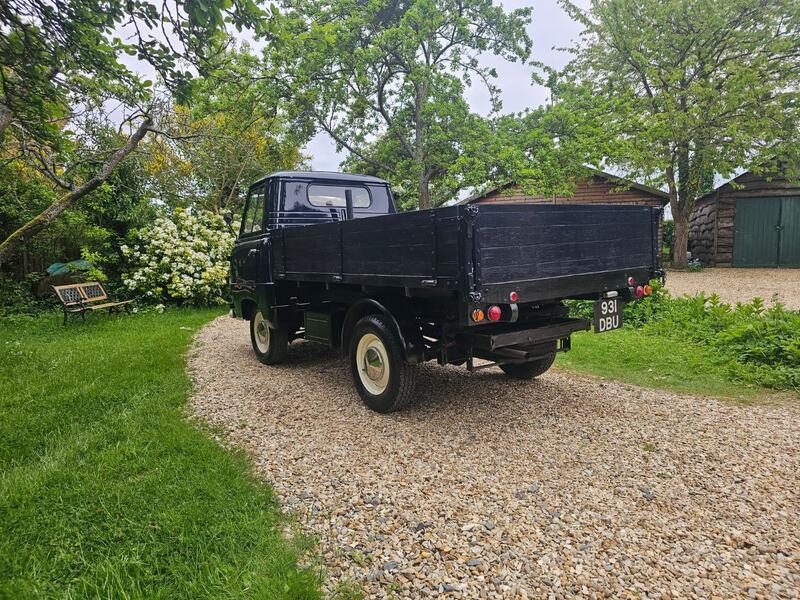 View FORD THAMES 15 Tipper