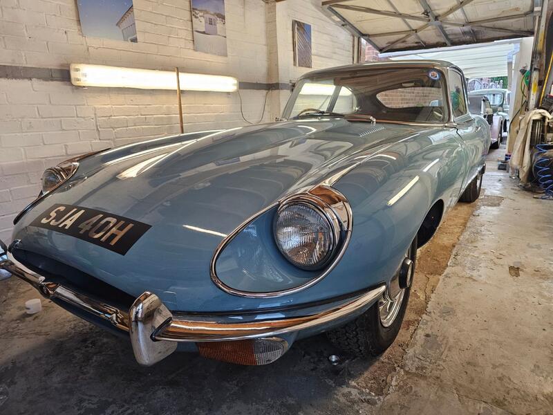 View JAGUAR E-TYPE 