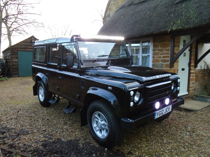 View LAND ROVER DEFENDER 110 TD COUNTY STATION WAGON