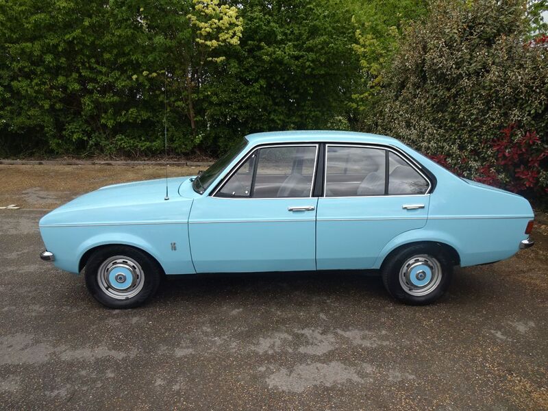 View FORD ESCORT -